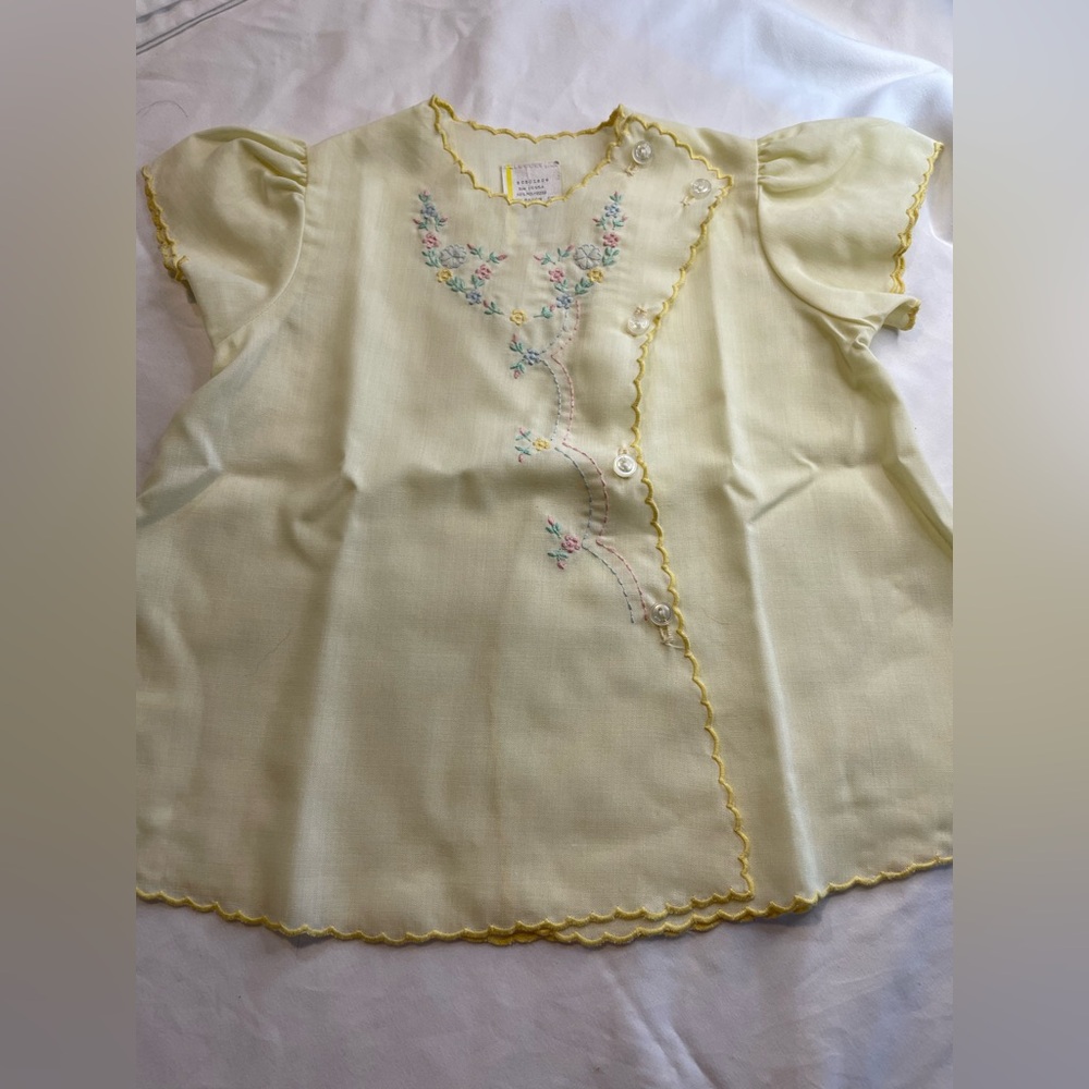 Vintage Yellow Embroidered Blouse with Floral Design